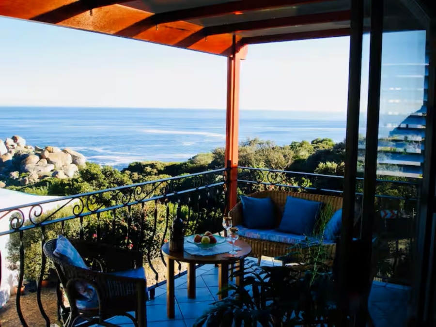 To Let 1 Bedroom Property for Rent in Llandudno Western Cape